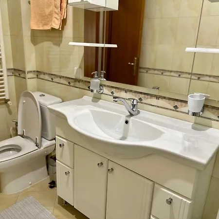 By Expert Aria Center Daire